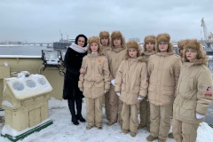 Обучающиеся морского кадетского класса "Фрегат" школы №189 "Шанс" Центрального района в составе ВВПОД «Юнармии» приняли участие в торжественном митинге на борту ледокола "Красин"