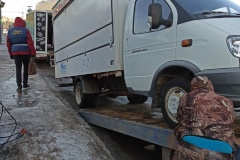 Нелегальную торговую точку у метро «Большевиков» закрыли повторно