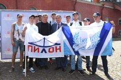 Студотряд «Атлант» трудится на стройке моста в створе Яхтенной улицы