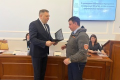 В Смольном наградили лучших народных дружинников и обсудили их план работы в 2024 году