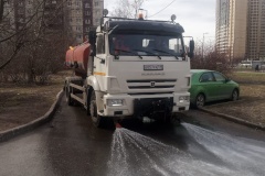 В  Невском районе идет активная уборка улично-дорожной сети
