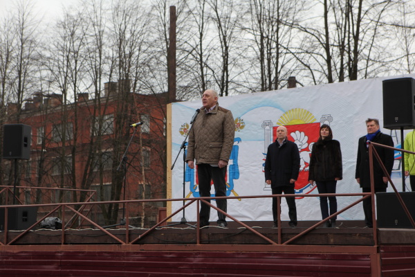  В Невском районе прошла легкоатлетическая эстафета, посвященная третьей годовщине воссоединения Крыма с Россией