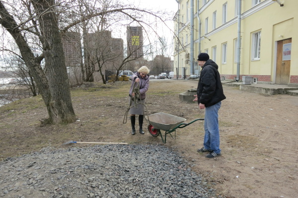 Учреждения культуры Невского района принимают активное участие в месячнике по благоустройству 