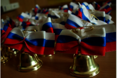 В школах Кировского района прошел праздник Последнего звонка