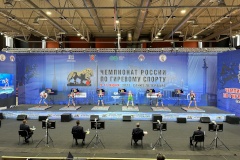 В городе на Неве стартовал чемпионат России по гиревому спорту