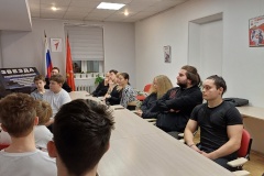 Профилактические беседы прошли в подростково-молодёжных клубах Петродворцового района