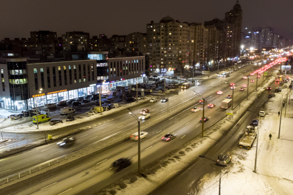 389 светодиодных светильников осветили Коломяжский проспект