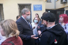 На улице Рубинштейна наметились два основных направления по урегулированию ситуации