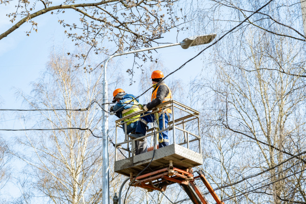 Улица Буренина получила новую систему освещения
