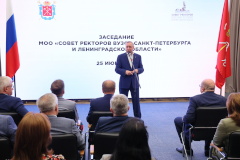 Александр Беглов: Субсидии, премии и стипендии на развитие науки и образования увеличены в среднем в два раза
