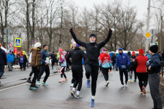 В Александрийском парке дали старт легкоатлетическому пробегу на Кубок Губернатора