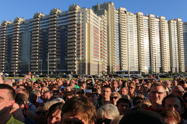 29.06.2015 прошла встреча вице-губернатора Санкт‑Петербурга Игоря Албина и представителей Комитета по строительству с дольщиками ГК «Город» 