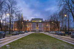 Новое освещение Кленовой улицы подчеркнет ее художественные достоинства