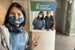 Команда волонтеров помогает петербуржцам принять участие в электронном голосовании за объекты благоустройства Петербурга