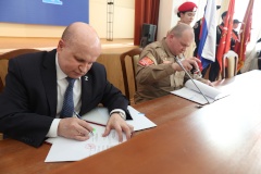 Подписание соглашения о сотрудничестве между администрацией Выборгского района и региональным отделением «Юнармии»