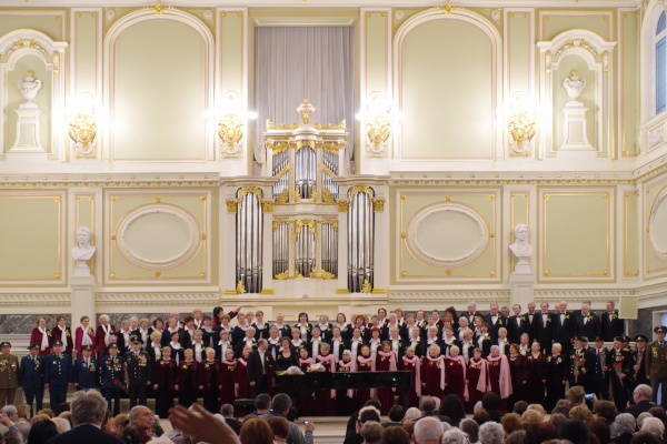 Городской концерт, посвященный 75-й годовщине полного освобождения Ленинграда от фашистской блокады «Ведь мы же с тобой ленинградцы, мы знаем, что значит война». 26 января 2019 года