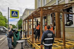 Проведены мероприятия по освобождению земельного участка, незаконно используемого под размещение летней террасы ресторана