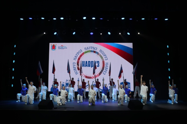 Праздник прихода весны Навруз в Петербурге отметили концертом