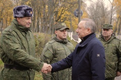 Губернатор посетил воинскую часть, где проходят подготовку мобилизованные