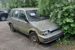 В Ломоносове разыскиваются владельцы разукомплектованных транспортных средств