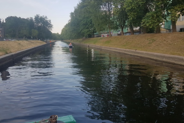 Движение водного транспорта на Карповке и Смоленке ограничено