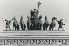 26 октября 1828 года была открыта скульптурная группа «Колесница Славы» на Арке Главного штаба