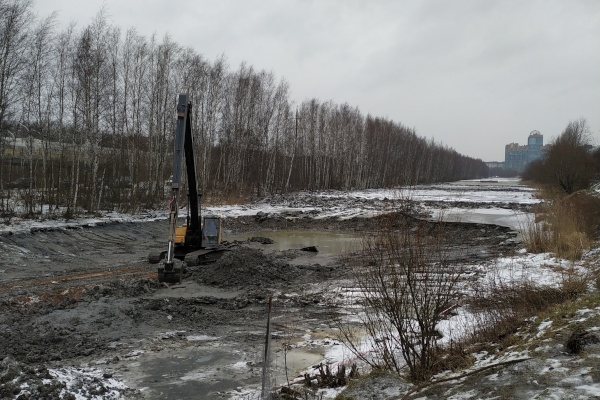 Ведутся работы по экологическому восстановлению буферного нижнего пруда