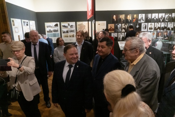 Открытие выставки "Долг священный, долг высокий"