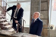 Глава администрации Виктор Полунин посетил Комбинат «Скульптура»