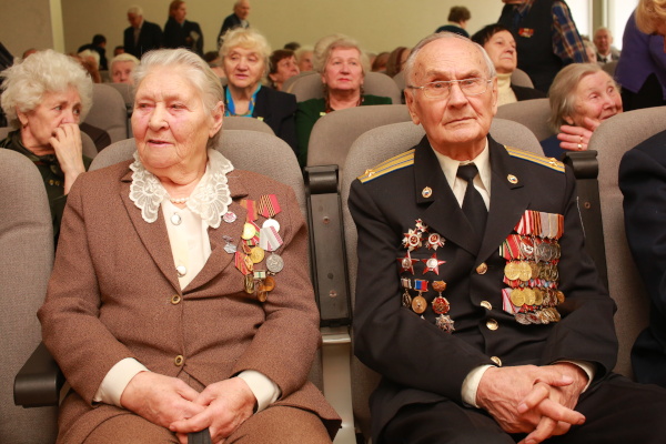 Вручение медали «70 лет Победы в Великой Отечественной войне 1941-1945 г.г.»