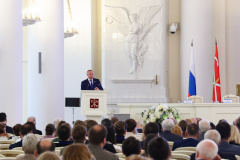 Александр Беглов: Более 300 ученых из 20 регионов России, а также из Беларуси, Китая, Турции и Италии принимают участие в I Петербургском социологическом форуме