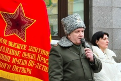 В Петроградском районе вспоминали подвиг бойцов 6-й роты 76-й гвардейской воздушно-десантной дивизии на памятном митинге