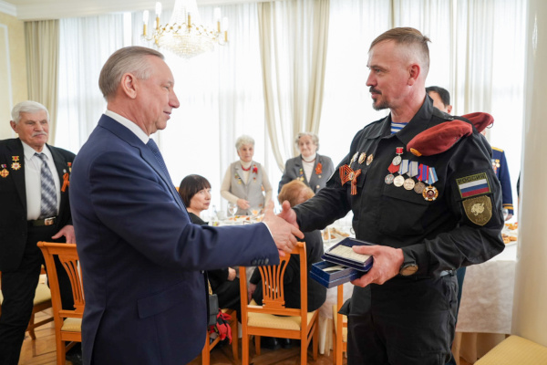 Встреча с руководителями городских и районных общественных организаций блокадников и ветеранов и бойцами СВО