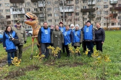 В минувшую субботу сотрудники местной администрации МО Северный вместе с жителями присоединились к доброму субботнику "Мой Петербург"
