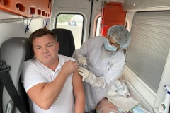 Мобильные пункты вакцинации от гриппа работают у трёх станций метрополитена