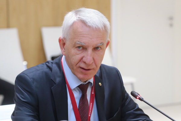 Подписание Соглашения о сотрудничестве между Правительством Санкт‑Петербурга и федеральным государственным бюджетным учреждением «Национальный медицинский исследовательский центр имени В.А. Алмазова»