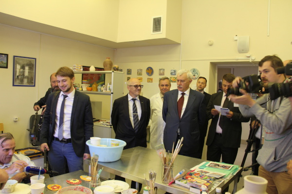 Губернатор Санкт‑Петербурга посетил ПНИ в Зеленогорске