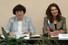 Валентина Костина досрочно сложила полномочия главы МО № 21, Наталья Логвинова избрана новым руководителем