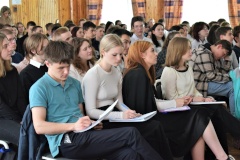Обучающимся школы №341 рассказали о последствиях употребления психоактивных веществ