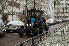 Чистота дворов — система, а не случайность. Как Жилищный комитет организует зимнюю уборку?