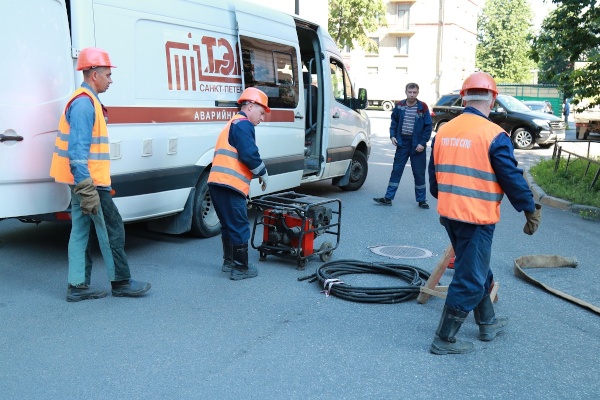 На улице Двинской прошла противоаварийная тренировка