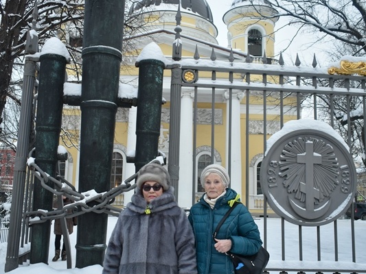 Комплексный центр социального обслуживания населения Фрунзенского района принял делегацию ветеранов с Камчатки