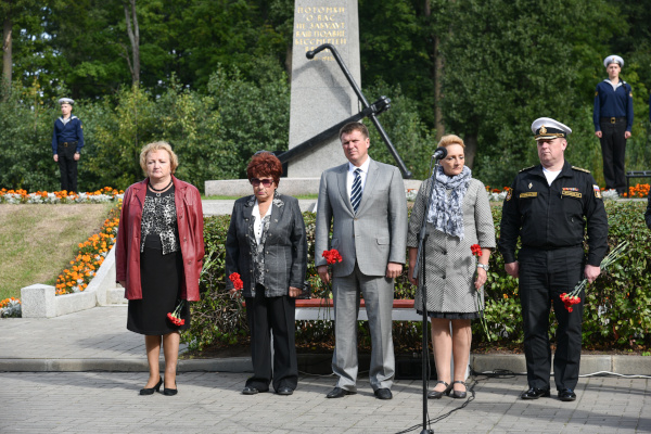 На Городском кладбище состоялся торжественно-траурный митинг, посвященный Дню памяти жертв блокады Ленинграда