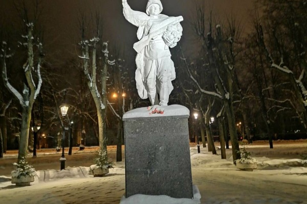Ко Дню полного освобождения Ленинграда от блокады подсветку получили четыре городских памятника
