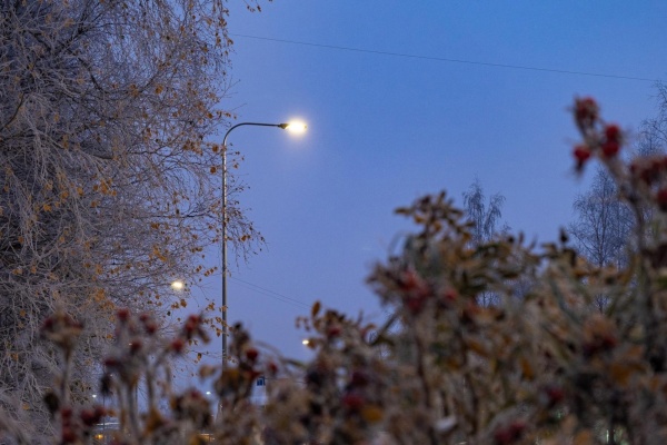 Завершена реконструкция наружного освещения на Яхтенной улице