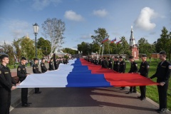 В День Государственного флага Российской Федерации в парке «Патриот» ЗВО в Кронштадте состоялся праздничный концерт