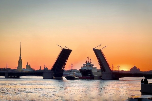 Александр Беглов: Навигацию 2026 года в Петербурге откроет Дворцовый мост с обновлёнными механизмами