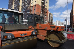 На Дизельном проезде приступили к укладке асфальта