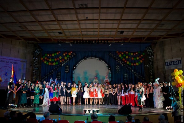 Межвузовский фестиваль иностранных студентов «Золотая осень»