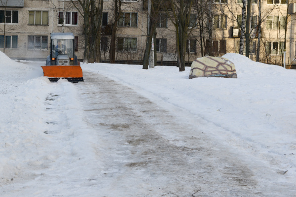 Брифинг, посвященный комплексной уборке кварталов прошел во Фрунзенском районе